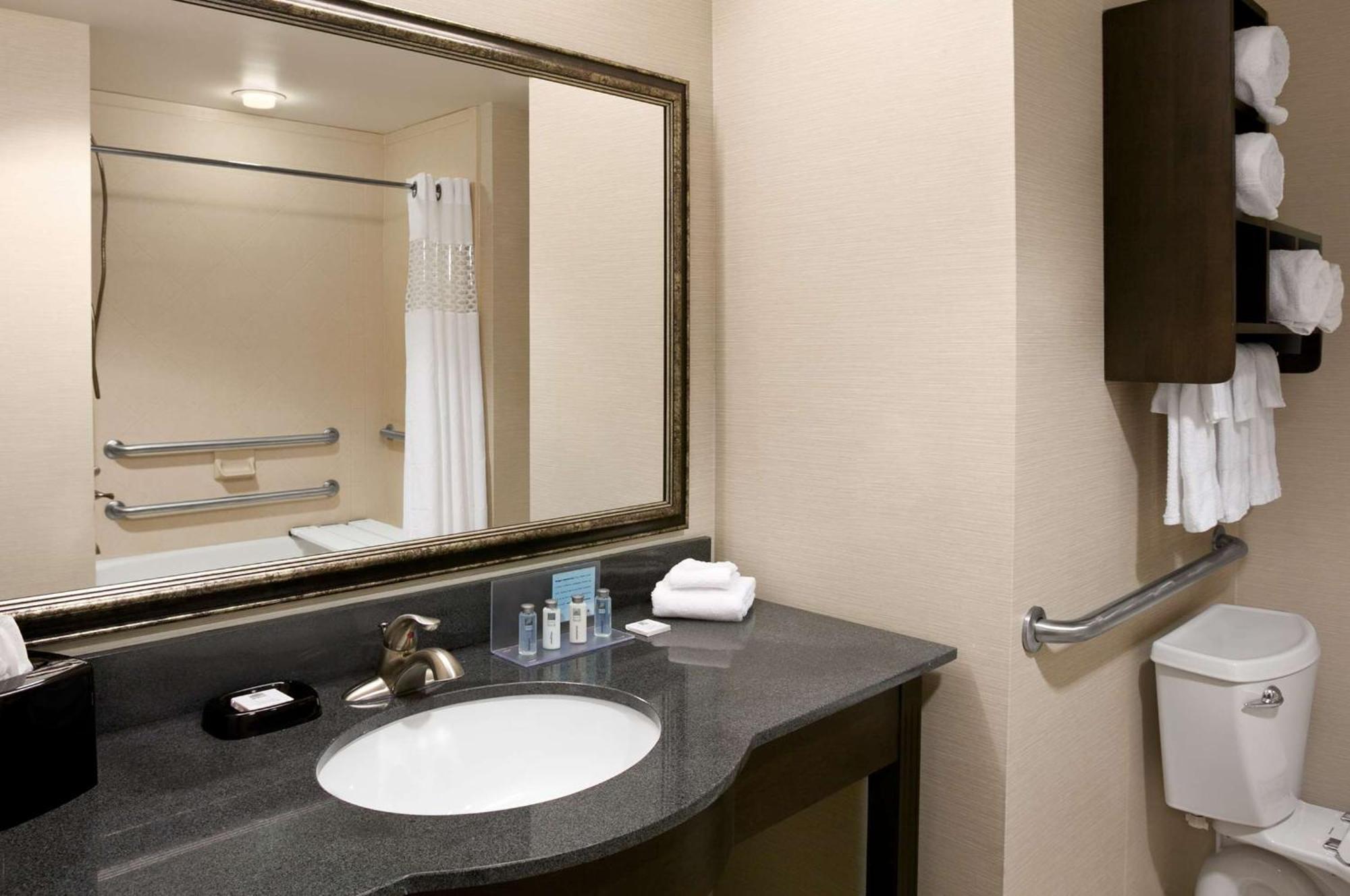 Hampton Inn & Suites - Mansfield Eksteriør bilde